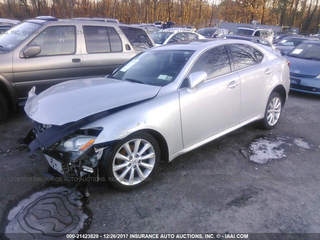 JTHCK262092028733 - 2009 LEXUS IS 250 GRAY photo 2