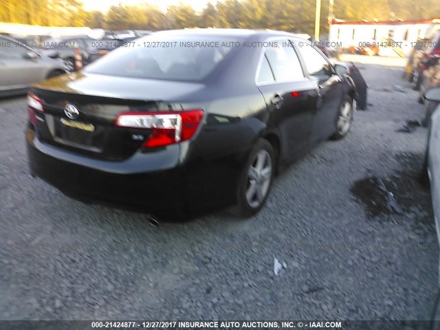 4T1BF1FK1CU082853 - 2012 TOYOTA CAMRY SE/LE/XLE 黑色 照片 4
