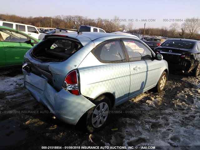 KMHCM3AC8AU160693 - 2010 HYUNDAI Accent BLUE/GS Light Blue photo 4