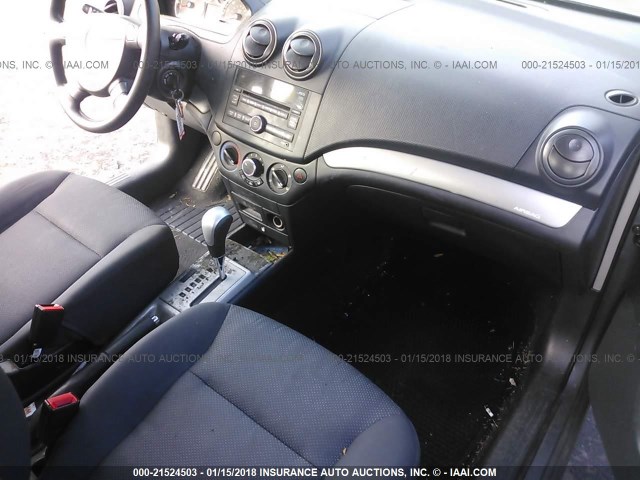 KL1TD56E89B403377 - 2009 CHEVROLET AVEO LS/LT Сұр фото 5