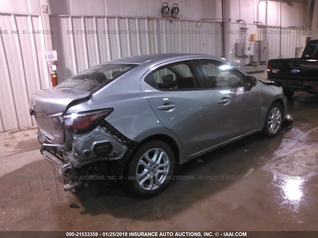 3MYDLBZV4GY119366 - 2016 TOYOTA SCION IA GRAY photo 4