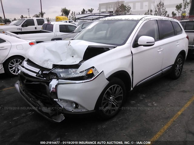 JA4AD3A36HZ008396 - 2017 MITSUBISHI OUTLANDER SE/SEL WHITE photo 2