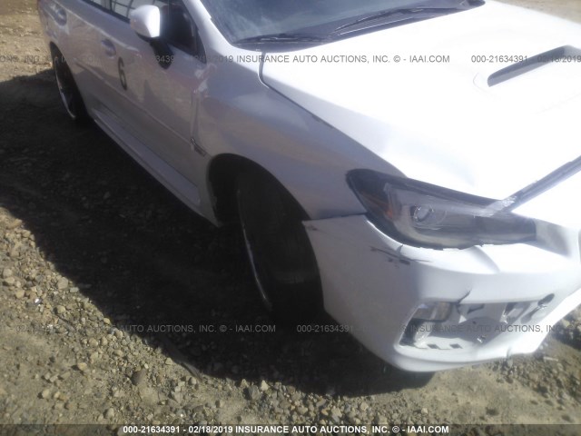 JF1VA2M66H9821243 - 2017 SUBARU WRX STI WHITE photo 6