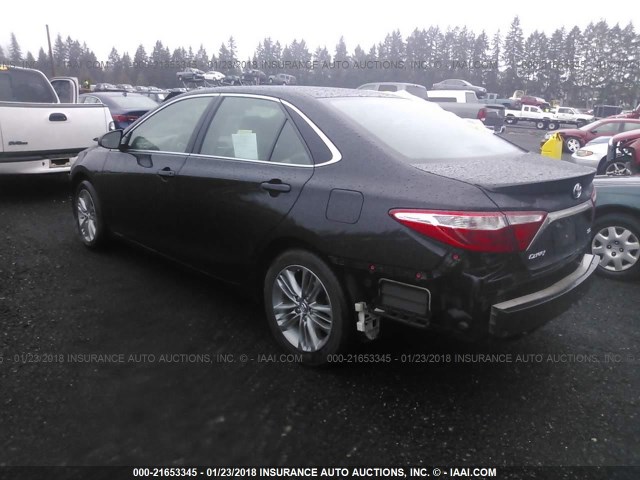 4T1BF1FK4FU025180 - 2015 TOYOTA CAMRY LE/XLE/SE/XSE BLACK photo 3