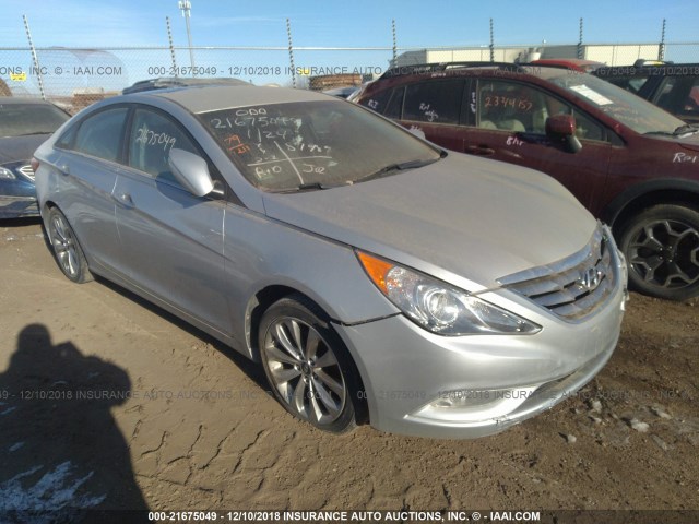 5NPEC4AC0DH633748 - 2013 HYUNDAI SONATA SE/LIMITED SILVER photo 1