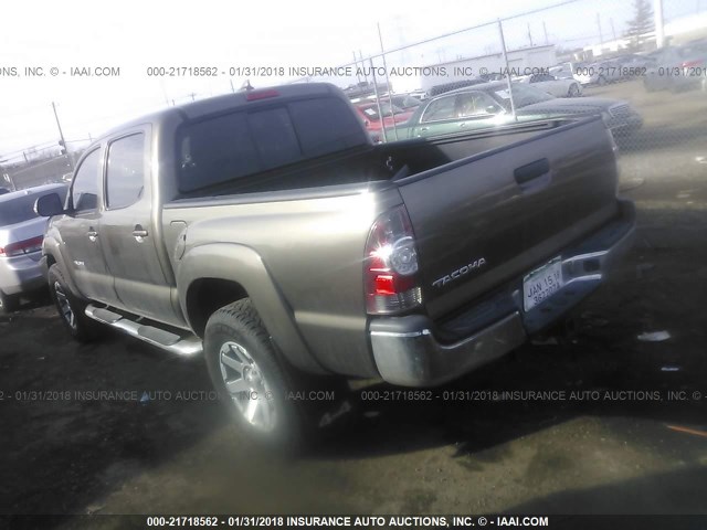 3TMLU4EN6EM163396 - 2014 TOYOTA TACOMA DOUBLE CAB GRAY photo 3