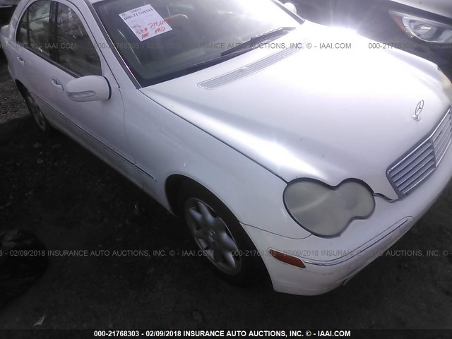 WDBRF81J84F517270 - 2004 MERCEDES-BENZ C 240 4MATIC WHITE photo 1