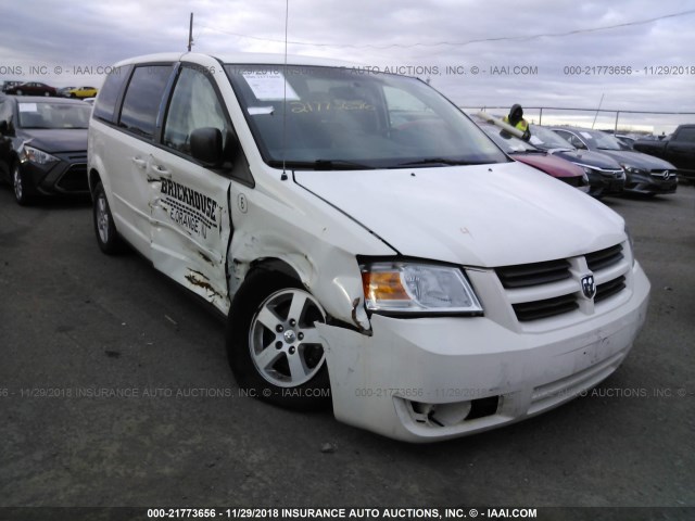 2D4RN4DE3AR439712 - 2010 DODGE GRAND CARAVAN SE WHITE photo 1