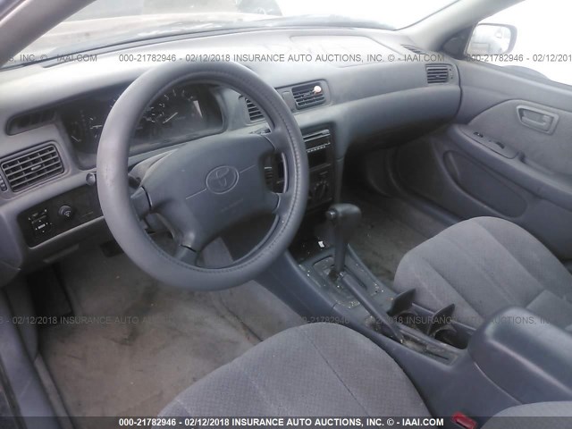 4T1BF28K6YU953417 - 2000 TOYOTA CAMRY LE/XLE 栗色 照片 5