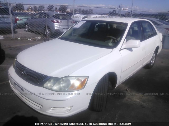 4T1BF28B62U255882 - 2002 TOYOTA AVALON XL/XLS WHITE photo 2