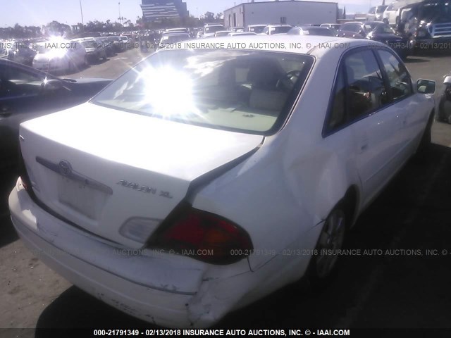 4T1BF28B62U255882 - 2002 TOYOTA AVALON XL/XLS WHITE photo 4