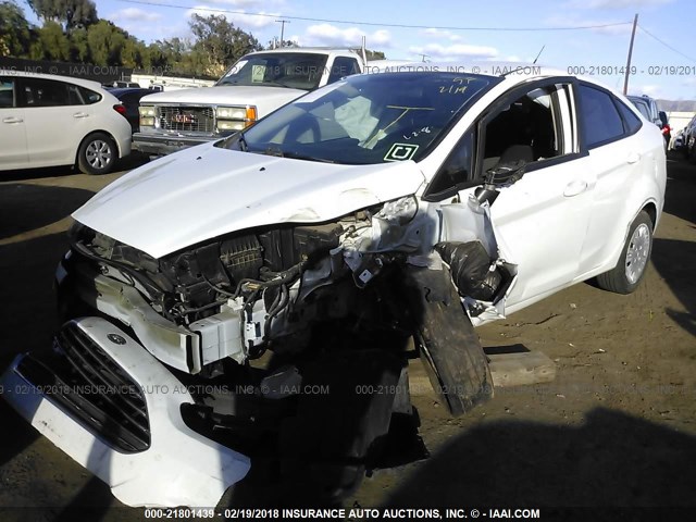 3FADP4AJ5GM157127 - 2016 FORD FIESTA S WHITE photo 2