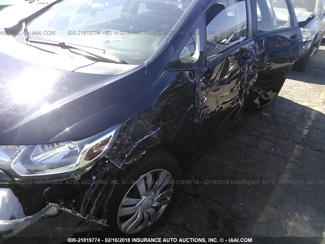 JHMGK5H5XGX025705 - 2016 HONDA FIT LX BLACK photo 6