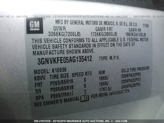 3GNVKFE05AG135412 - 2010 CHEVROLET AVALANCHE LT SILVER photo 9