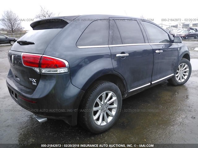 2LMDJ8JK3DBL47310 - 2013 LINCOLN MKX BLUE photo 4