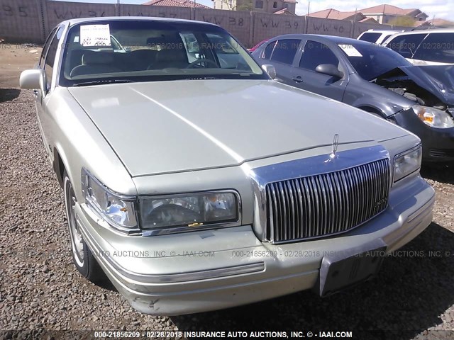 1LNLM81WXVY649070 - 1997 LINCOLN TOWN CAR EXECUTIVE BROWN photo 6