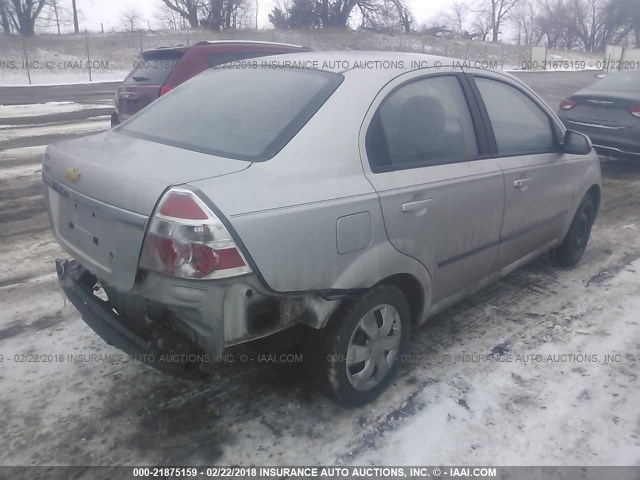 KL1TD56E19B603727 - 2009 CHEVROLET AVEO LS/LT SILVER photo 4