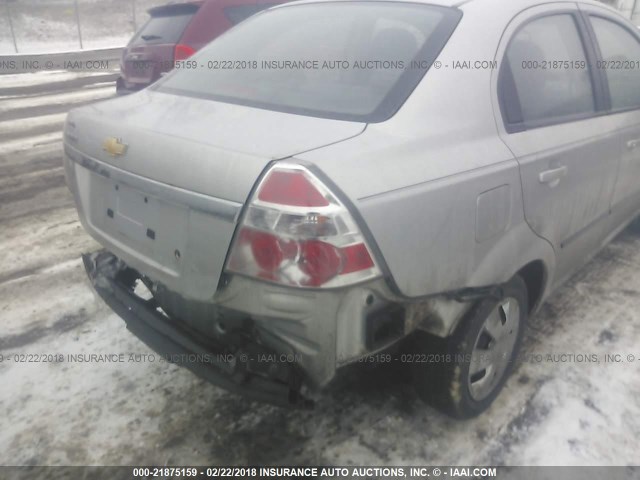 KL1TD56E19B603727 - 2009 CHEVROLET AVEO LS/LT SILVER photo 6