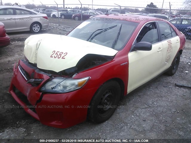 4T1BB3EK5BU126599 - 2011 TOYOTA CAMRY HYBRID RED photo 2