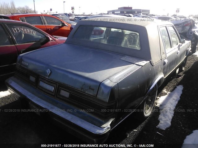 1C3BF66P9FX634118 - 1985 CHRYSLER FIFTH AVENUE  GRAY photo 4