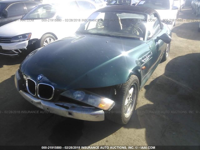 4USCH7320VLB83852 - 1997 BMW Z3 1.9 GREEN photo 2