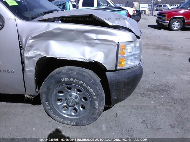 1GCEC14X08Z299071 - 2008 CHEVROLET SILVERADO C1500 GRAY photo 6