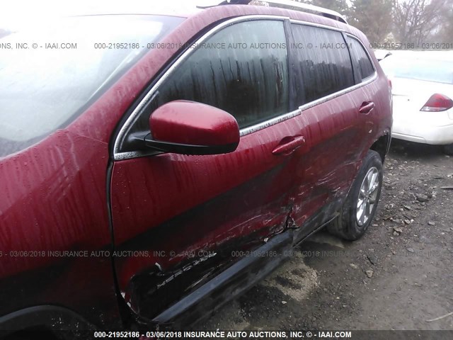 1C4PJMCB8FW540623 - 2015 JEEP CHEROKEE LATITUDE RED photo 6