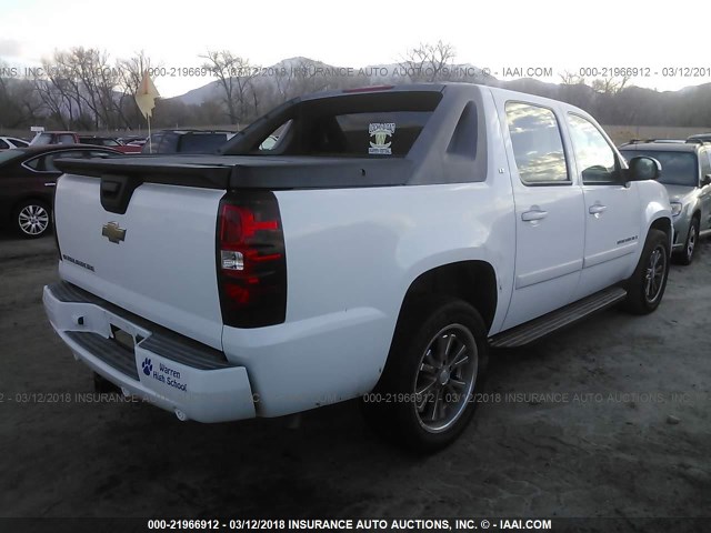 3GNEC12J27G118461 - 2007 CHEVROLET AVALANCHE C1500 WHITE photo 4