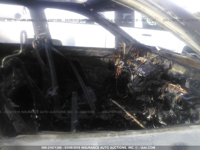 5N1DR2MN5HC609695 - 2017 NISSAN PATHFINDER S/SV/SL/PLATINUM WHITE photo 5