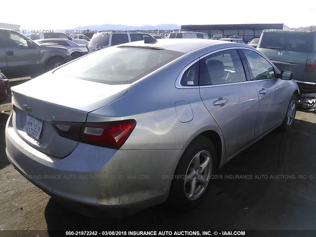 1G1ZB5ST0JF182263 - 2018 CHEVROLET MALIBU LS 银色 照片 4