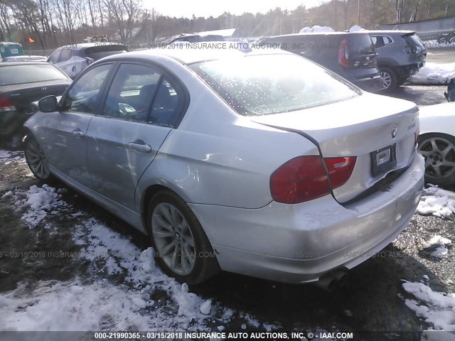 WBAPK5C54BA654667 - 2011 BMW 328 XI SULEV SILVER photo 3