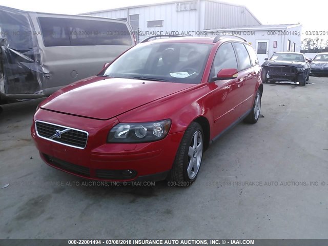 YV1MJ682152109189 - 2005 VOLVO V50 T5 RED photo 2