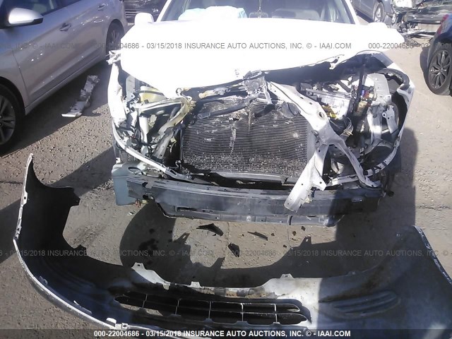 4T1BE32K62U094256 - 2002 TOYOTA CAMRY LE/XLE/SE WHITE photo 6
