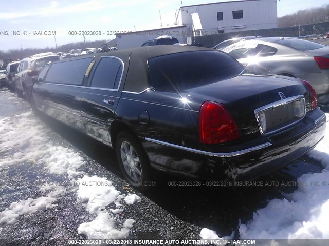 1L1FM88W16Y651456 - 2006 LINCOLN TOWN CAR EXECUTIVE BLACK photo 3