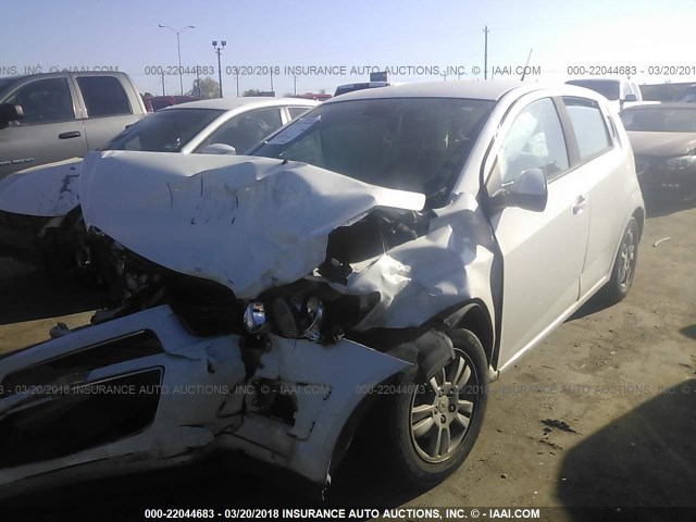 1G1JA6SH7C4151222 - 2012 CHEVROLET SONIC LS WHITE photo 2