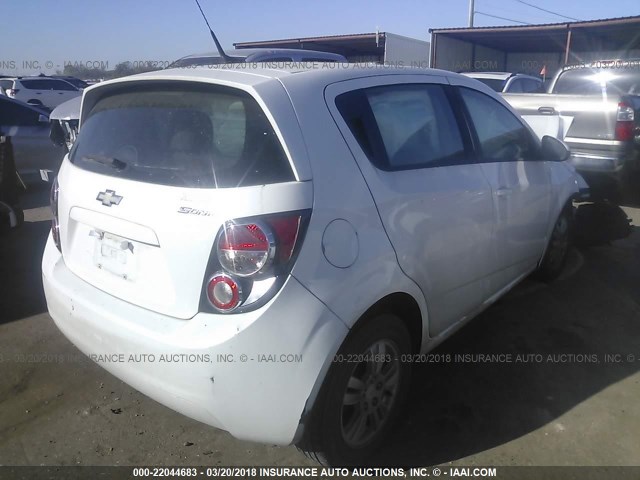 1G1JA6SH7C4151222 - 2012 CHEVROLET SONIC LS WHITE photo 4