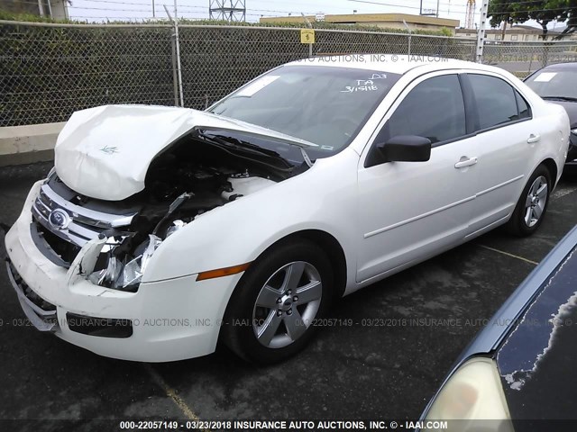 3FAHP06Z98R158195 - 2008 FORD FUSION S WHITE photo 2