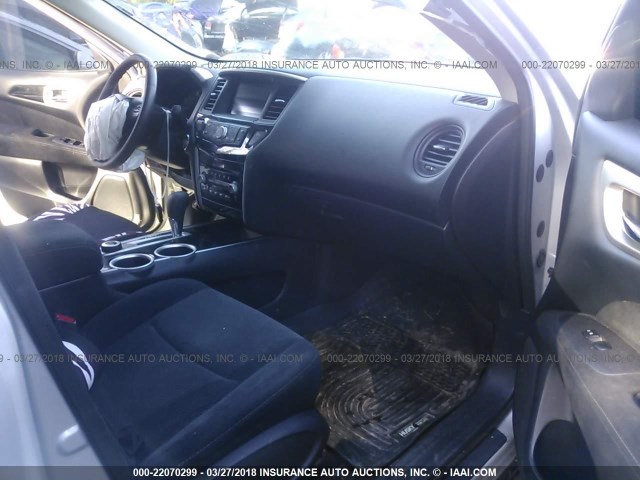 5N1AR2MM2DC685153 - 2013 NISSAN PATHFINDER S/SV/SL/PLATINUM SILVER photo 5