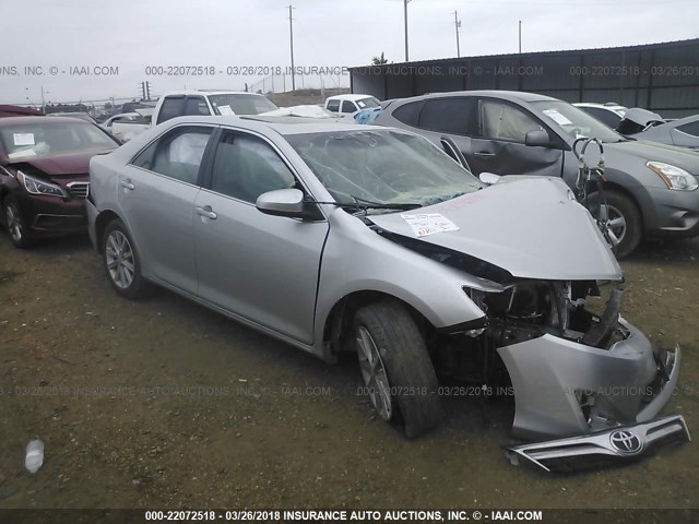 4T4BF1FK5ER427729 - 2014 TOYOTA CAMRY L/SE/LE/XLE 银色 照片 1