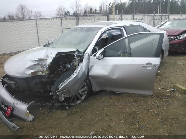 4T4BF1FK5ER427729 - 2014 TOYOTA CAMRY L/SE/LE/XLE 银色 照片 2