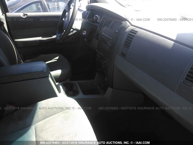 1D4HB38N24F184247 - 2004 DODGE DURANGO ST BURGUNDY photo 5