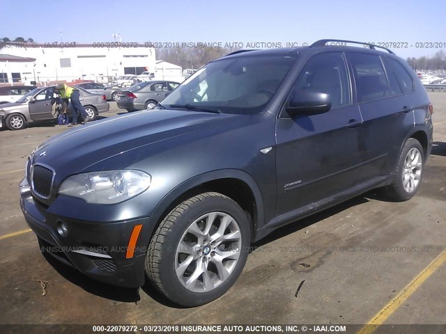 5UXZV4C5XCL761434 - 2012 BMW X5 XDRIVE35I GRAY photo 2