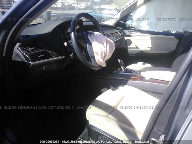 5UXZV4C5XCL761434 - 2012 BMW X5 XDRIVE35I GRAY photo 5