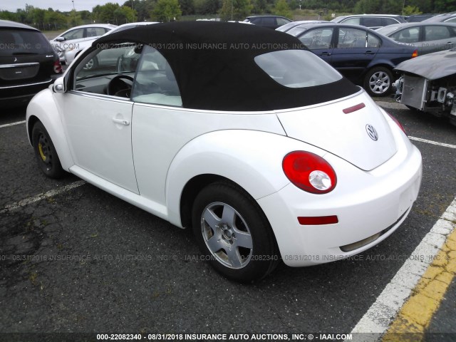 3VWRG3AL2AM010151 - 2010 VOLKSWAGEN NEW BEETLE Weiß Foto 3