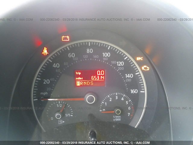 3VWRG3AL2AM010151 - 2010 VOLKSWAGEN NEW BEETLE Weiß Foto 7