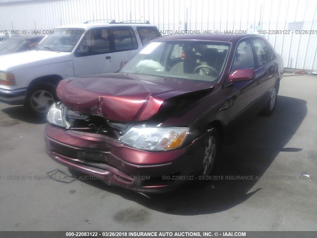 4T1BF28B22U203147 - 2002 TOYOTA AVALON XL/XLS RED photo 2