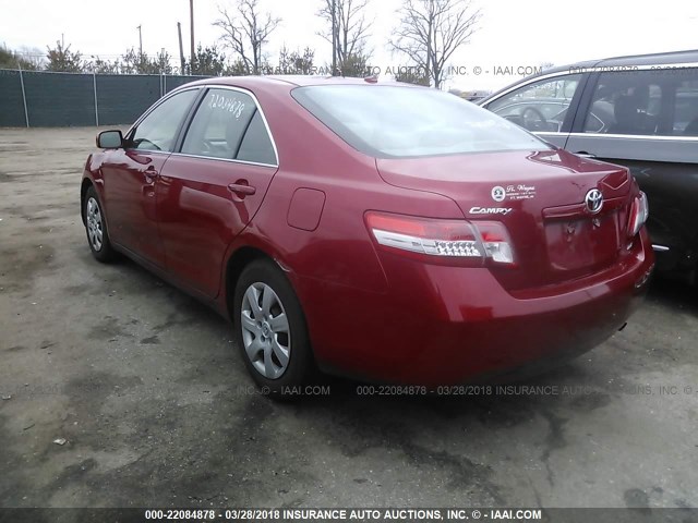 4T1BF3EK5BU137395 - 2011 TOYOTA CAMRY SE/LE/XLE RED photo 3