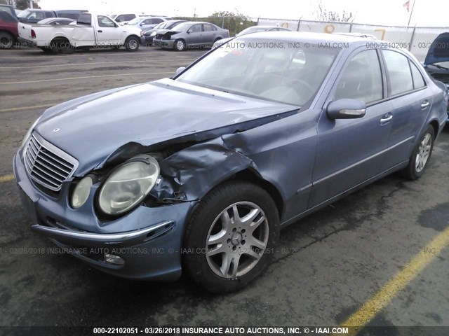 WDBUF65J13A187007 - 2003 MERCEDES-BENZ E 320 BLUE photo 2