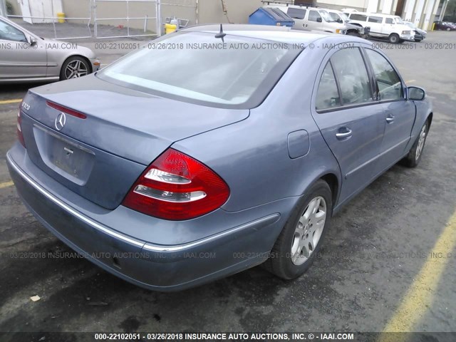 WDBUF65J13A187007 - 2003 MERCEDES-BENZ E 320 BLUE photo 4