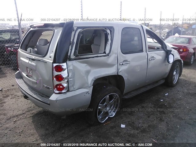 1GKFK13057R131392 - 2007 GMC YUKON SILVER photo 4